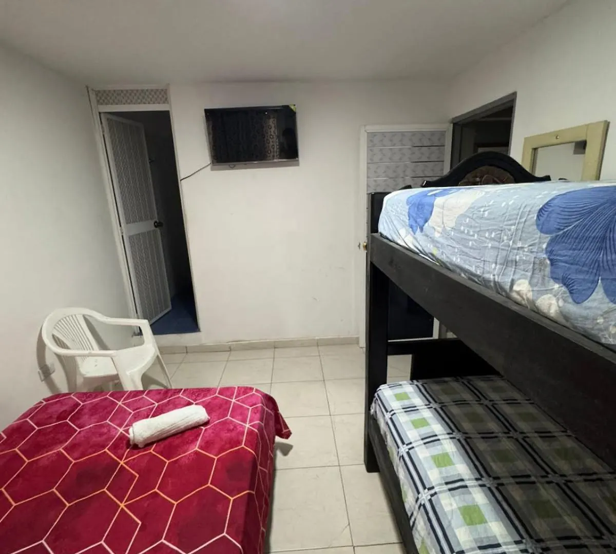 Hotel Red House 47 Cartagena 0*,